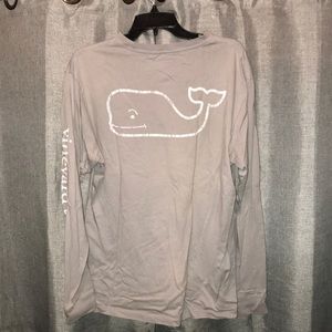 Vineyard Vines Men’s T-shirt (Medium)